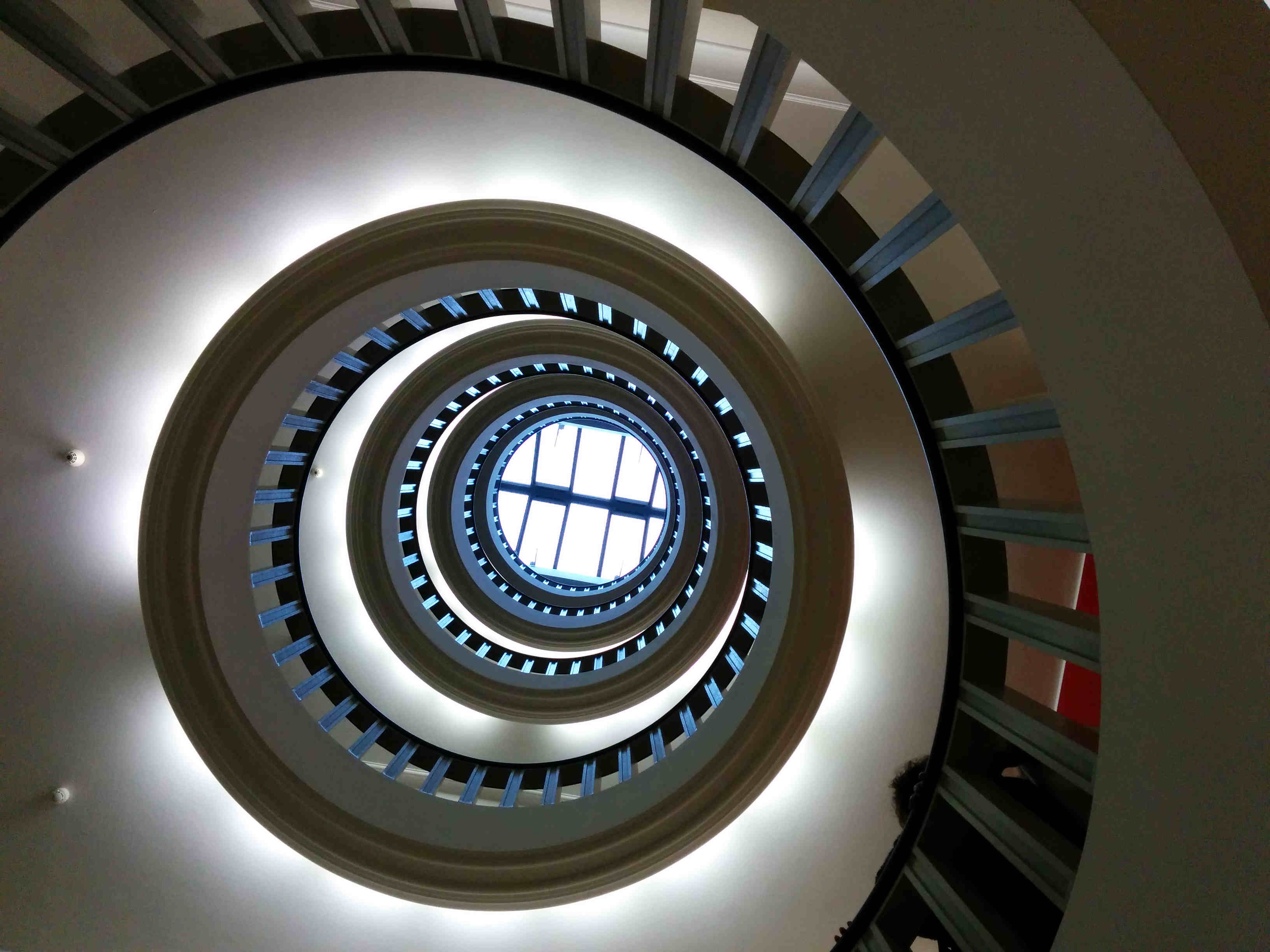 DETALLE DEL INTERIOR DE LA ACADEMIA DE CIENCIAS DE BERLÍN