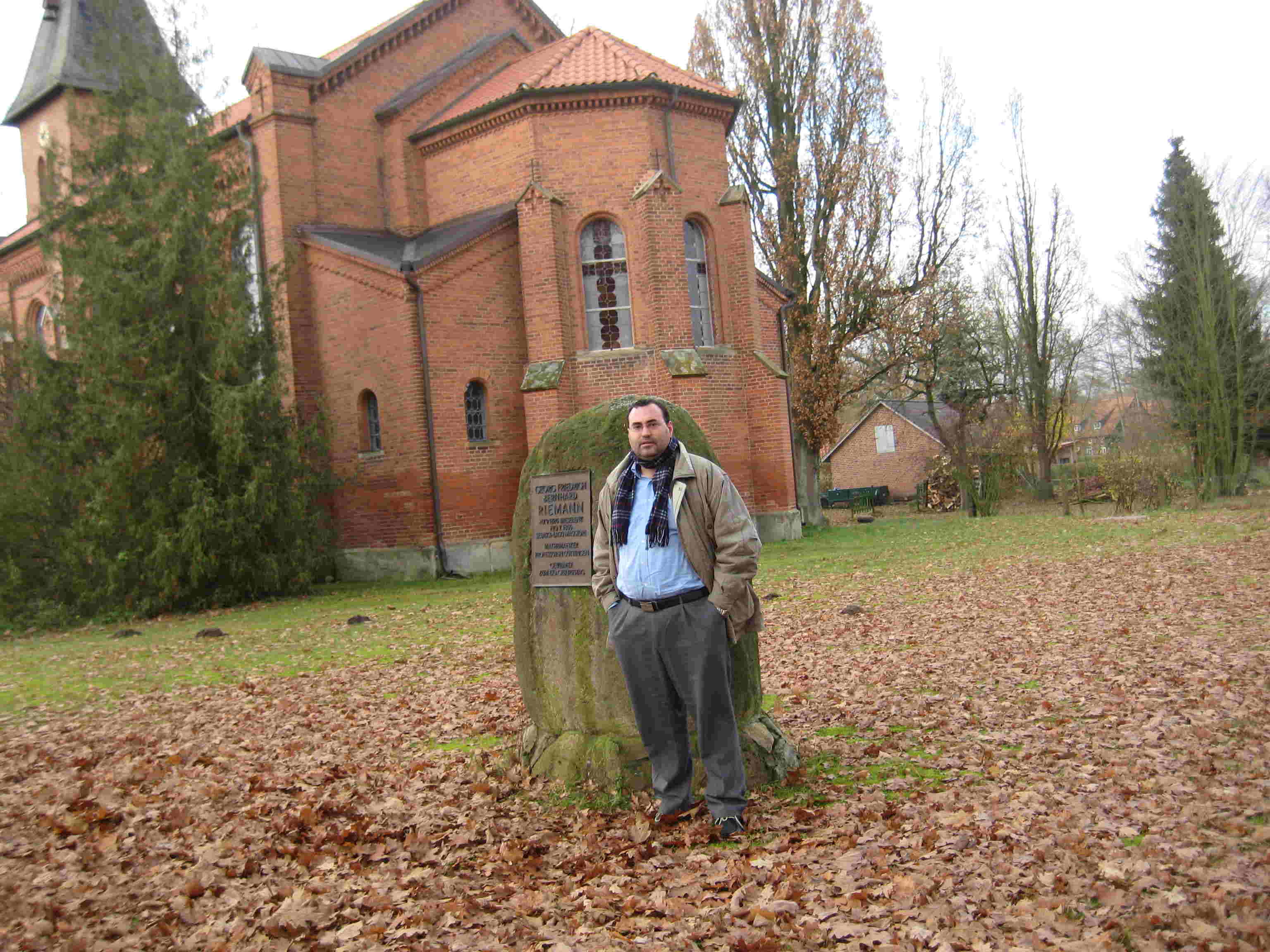 BRESELENZ IGLESIA Y PLACA EN HONOR A RIEMANN