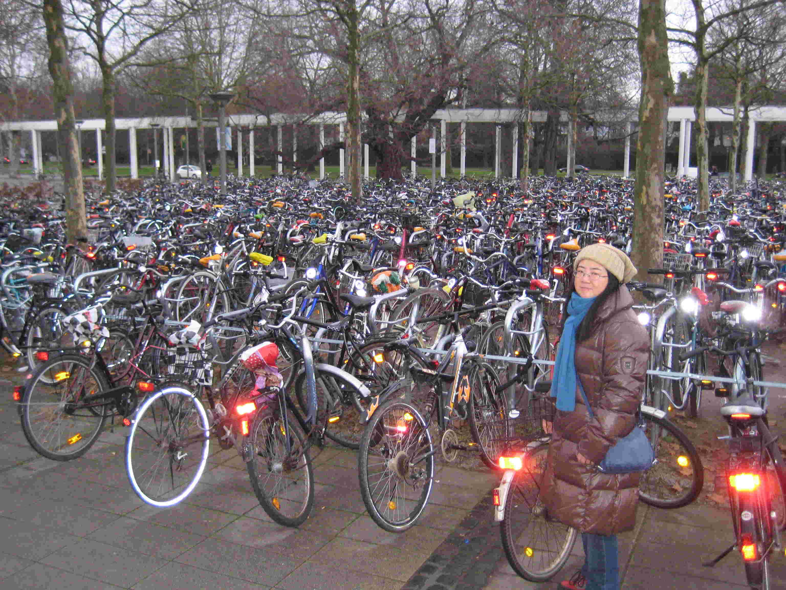 BICICLETAS EN LA ESTACION DE GOTTINGEN